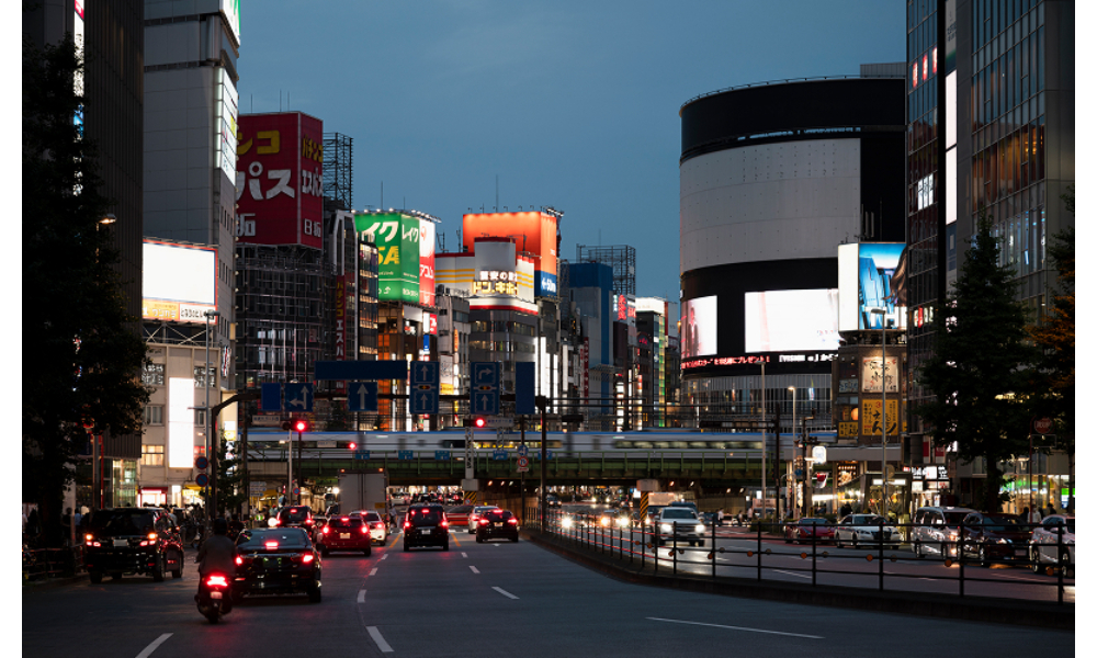 5 Reasons to Stop Underestimating Lighted Building Signs